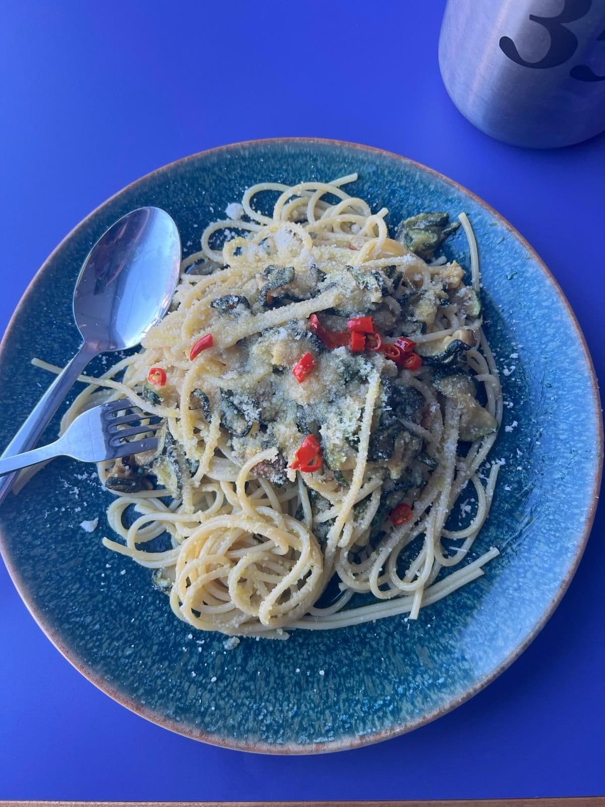 Spaghetti Beef Spinach with Parmesan